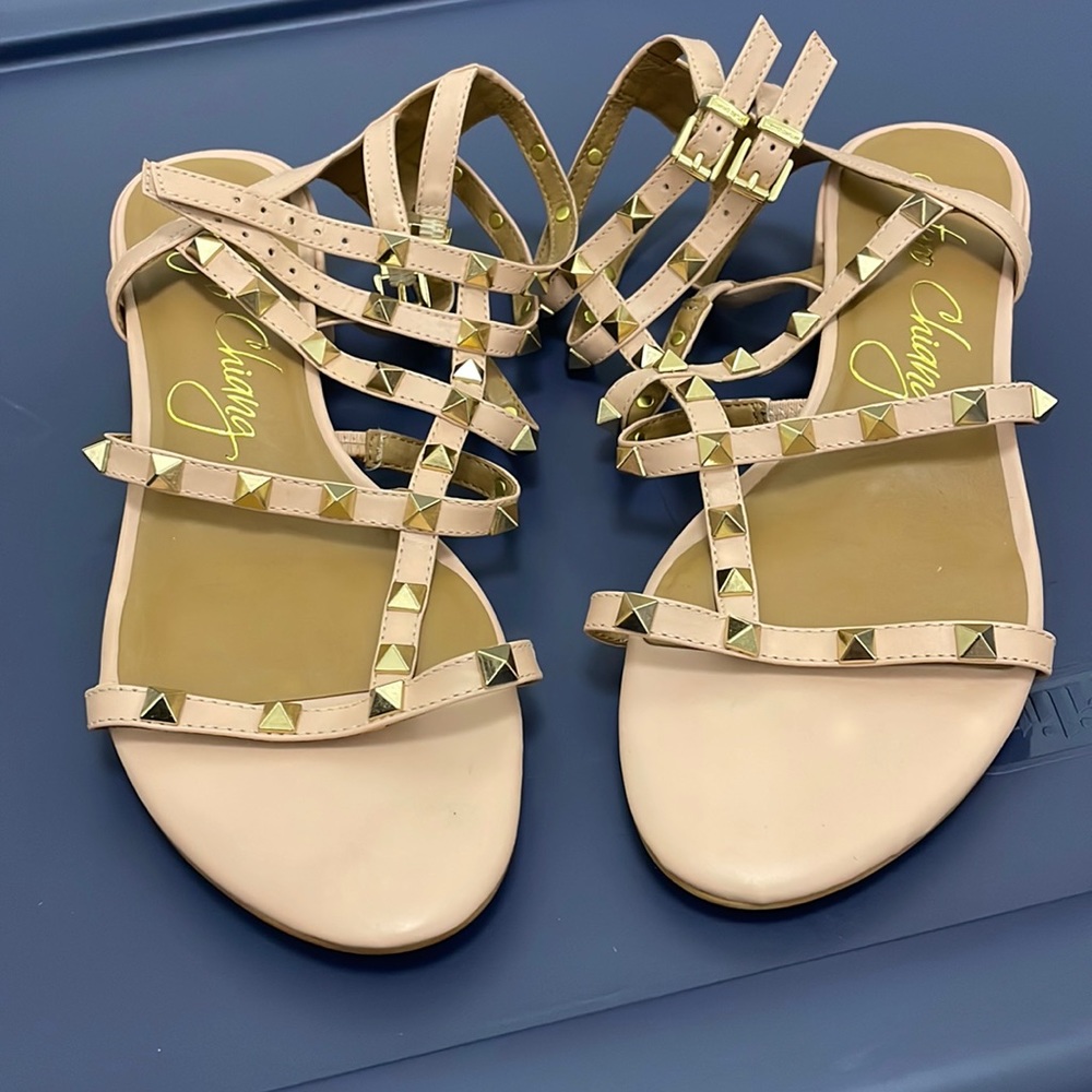 Arturo Chiang sandals size 8M